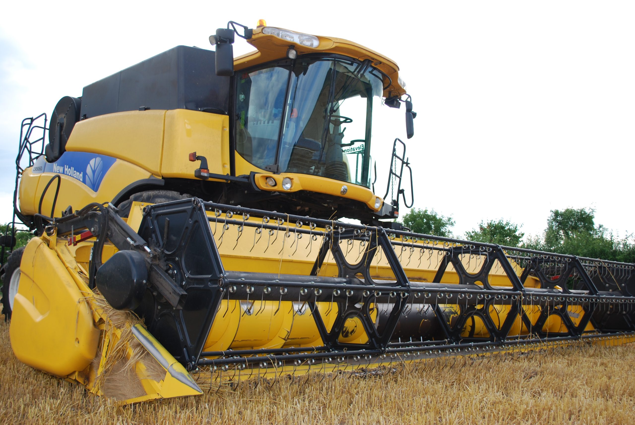 combine-harvester-702412